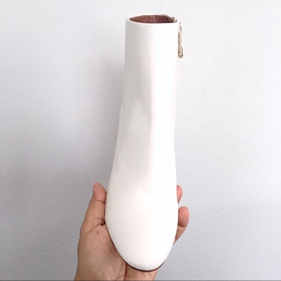 Louise Et Cie Verdana White Block Heel Bootie - Picture 5 of 7